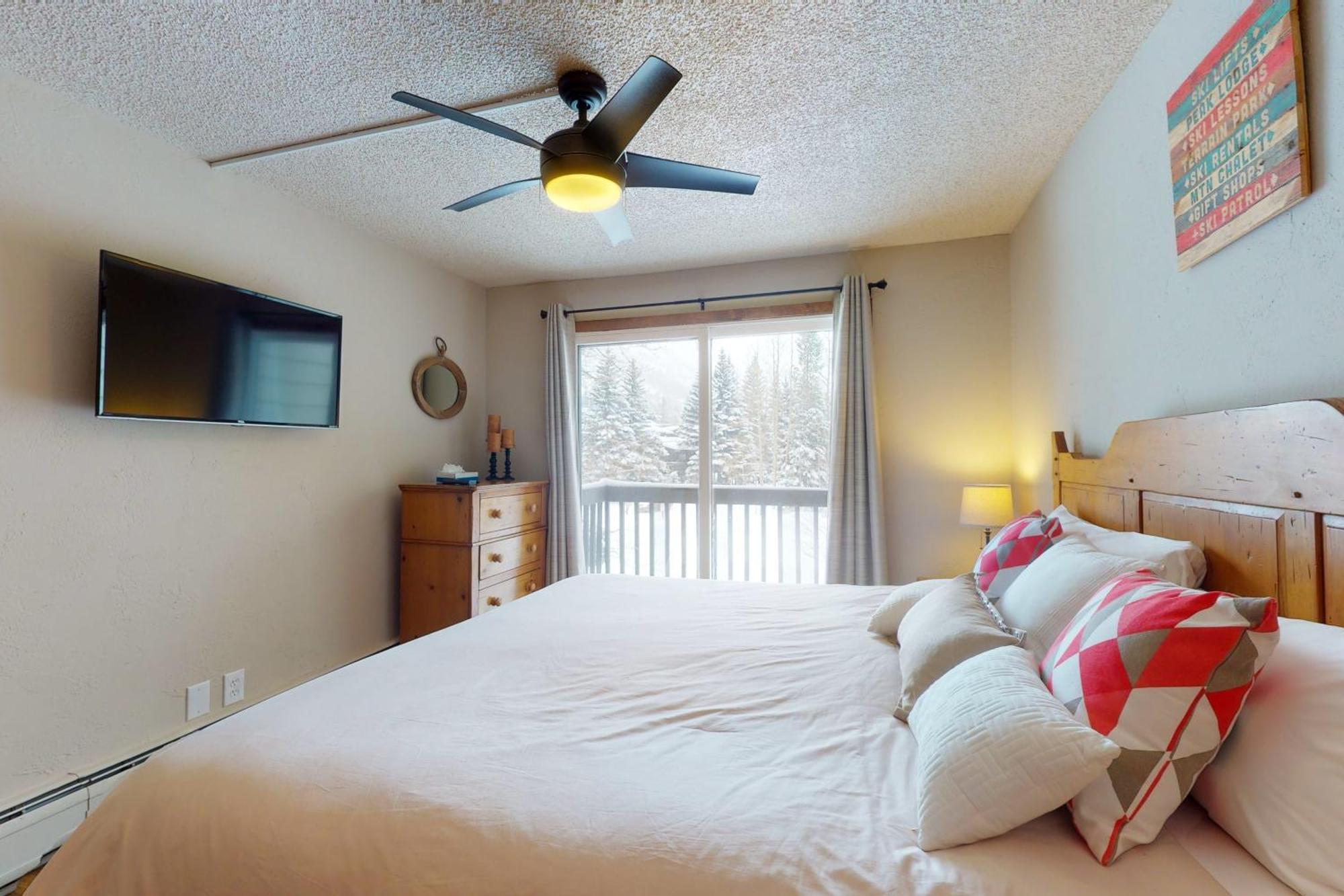 Timber Falls #809 Vail Room photo